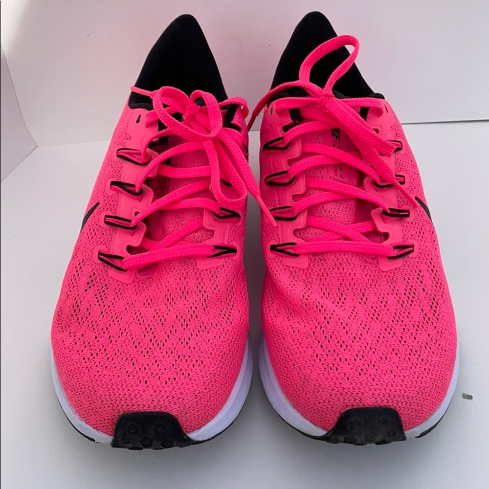 Nike Zoom Pegasus - size 9.5